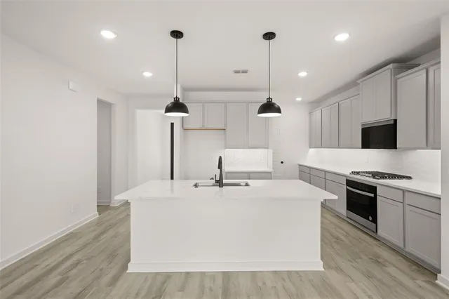 $449,990 | 328 Deer Rdg Drive, Willow Park, TX 76008