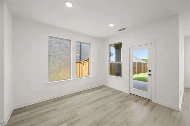 $449,990 | 328 Deer Rdg Drive, Willow Park, TX 76008