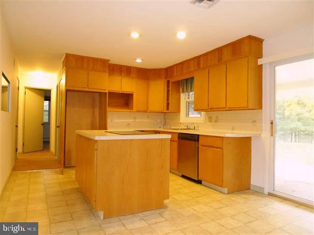 5920 Timothy Road Harrisburg, PA 17112 - Photo 4 of 12 Gallery Image 4