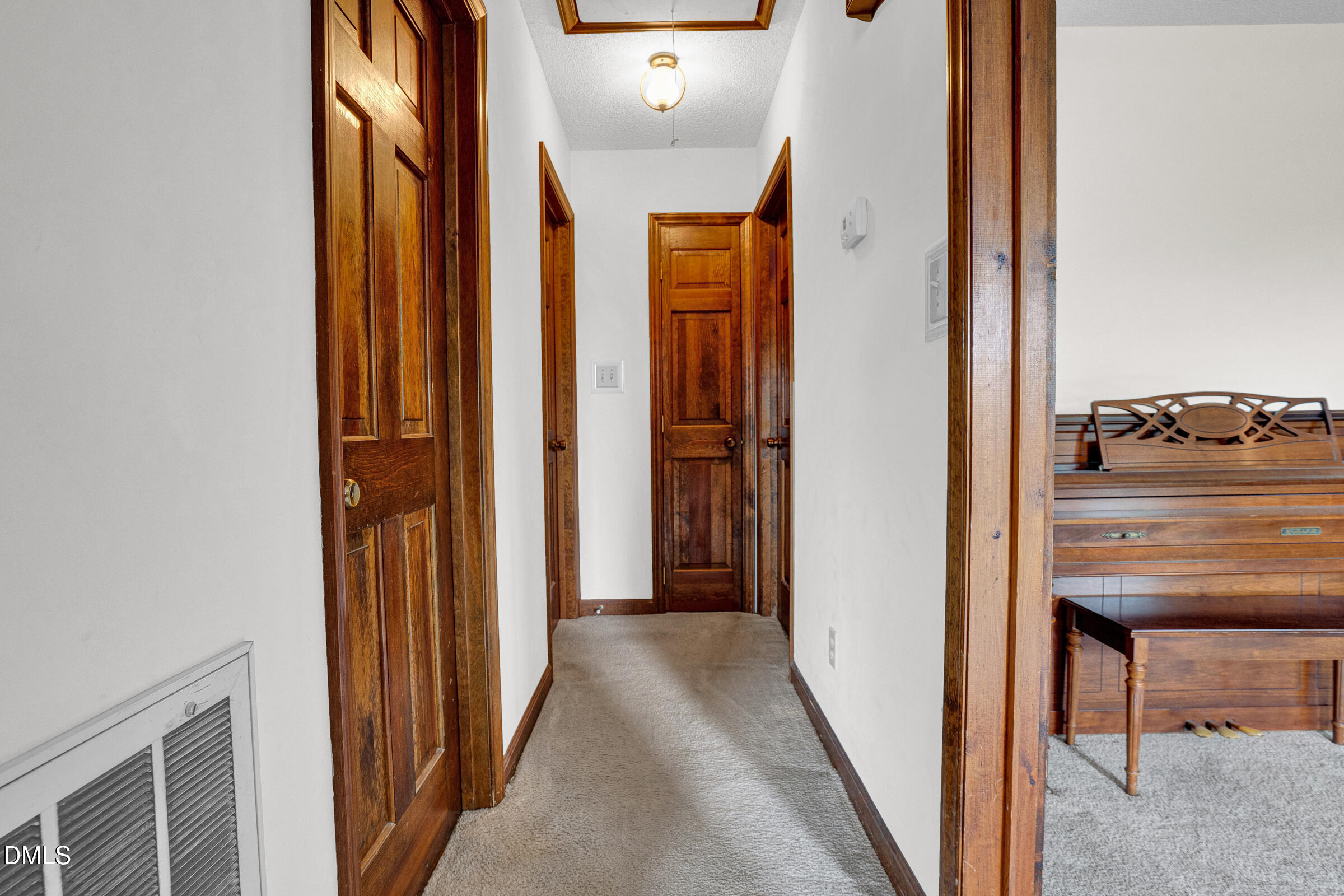 10008 Jordan Road Raleigh, NC 27603 - Photo 8 of 31 DSC07339