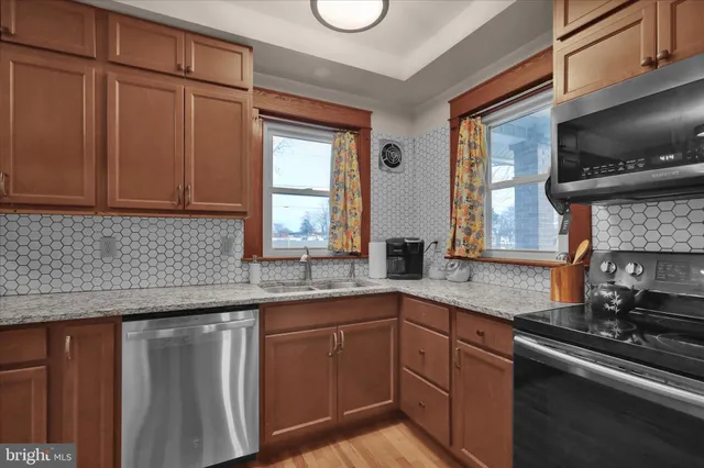 $309,900 | 839 Main Street, Shoemakersville, PA 19555