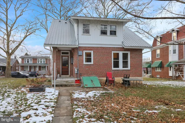 $309,900 | 839 Main Street, Shoemakersville, PA 19555