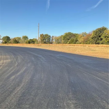 $370,000 | 9960 West W K68 Highway, Louisburg, KS 66053