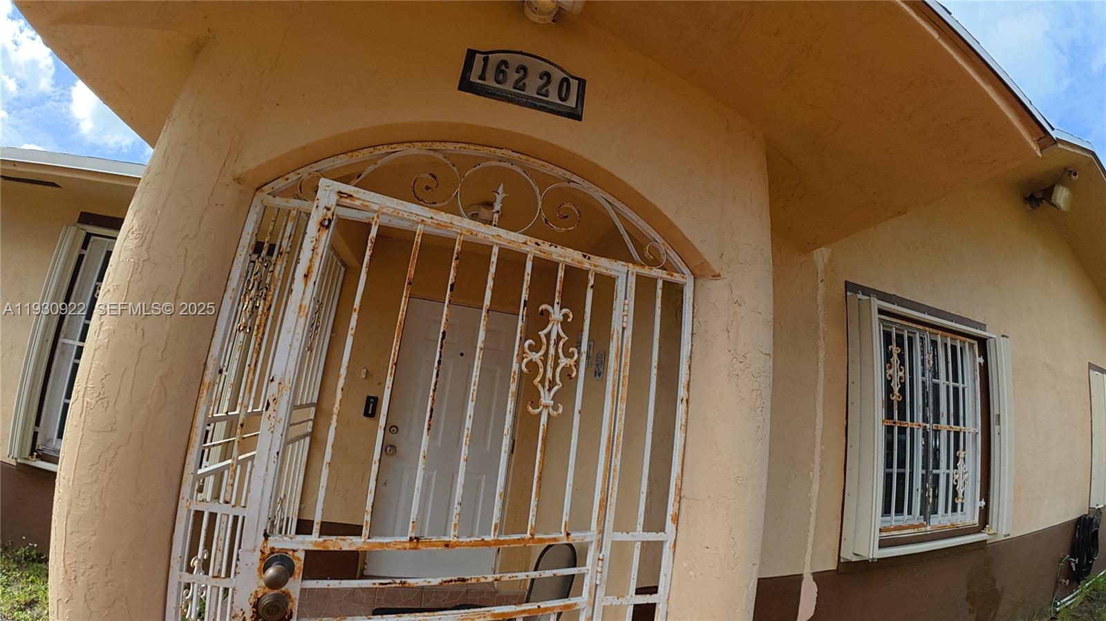 16220 Northwest 41st Avenue Miami Gardens, FL 33054 - Photo 5 of 100