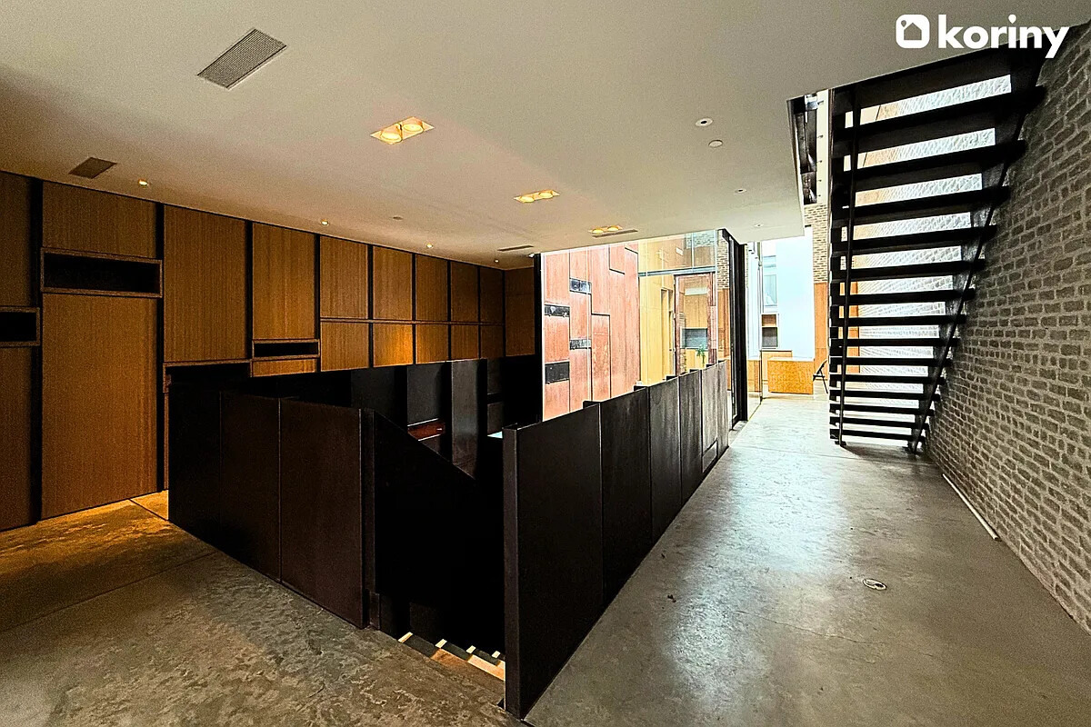75 Warren Street Brooklyn, NY 11201 - Photo 24 of 39 a view of hallway with wooden floor