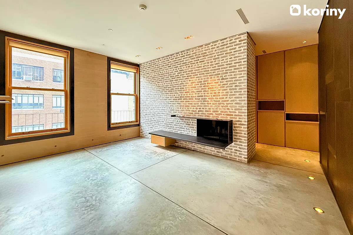 75 Warren Street Brooklyn, NY 11201 - Photo 26 of 39 a view of an empty room with glass door