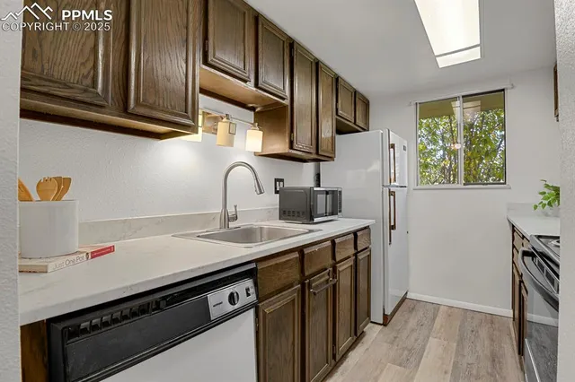 $385,000 | 1006 Fontmore Road, Unit D, Colorado Springs, CO 80904