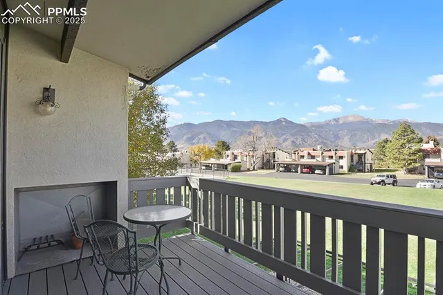 $385,000 | 1006 Fontmore Road, Unit D, Colorado Springs, CO 80904