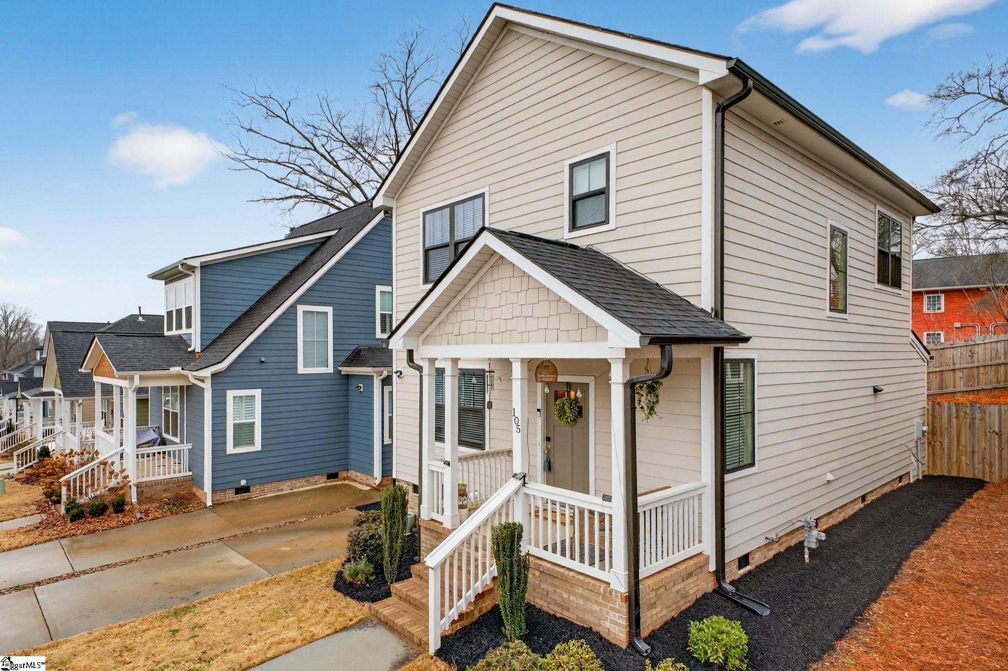 105 Joseph Mathis Way Greenville, SC 29607 - Photo 3 of 29 Gallery Image 3