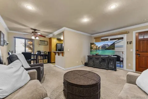 $395,000 | 4849 Williamsburg Lane, Unit 262, La Mesa, CA 91942