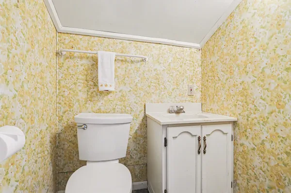 $399,900 | 816 South Werners Landing Drive, Bronson, MI 49028