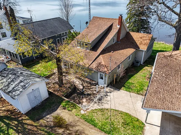 $399,900 | 816 South Werners Landing Drive, Bronson, MI 49028