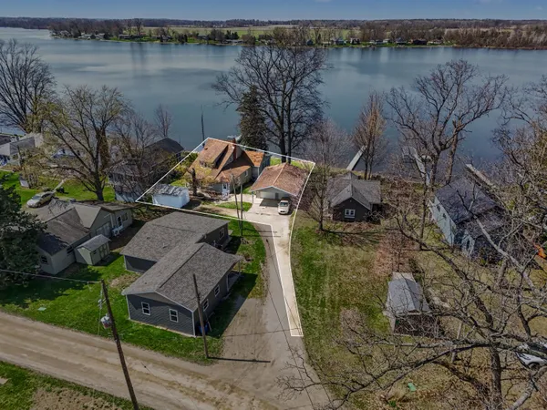 $399,900 | 816 South Werners Landing Drive, Bronson, MI 49028