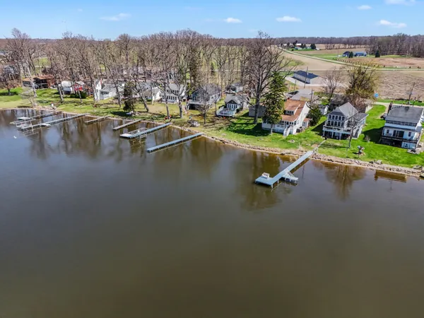 $399,900 | 816 South Werners Landing Drive, Bronson, MI 49028