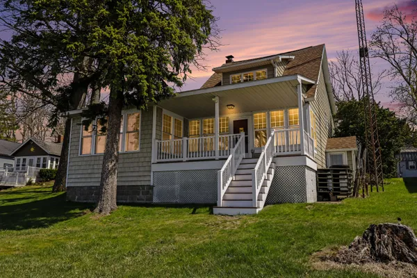 $399,900 | 816 South Werners Landing Drive, Bronson, MI 49028