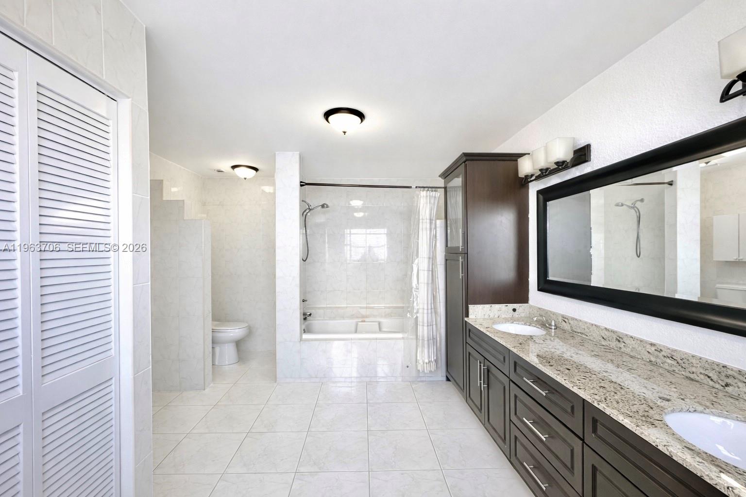 21970 Southwest 97th Court Cutler Bay, FL 33190 - Photo 15 of 23