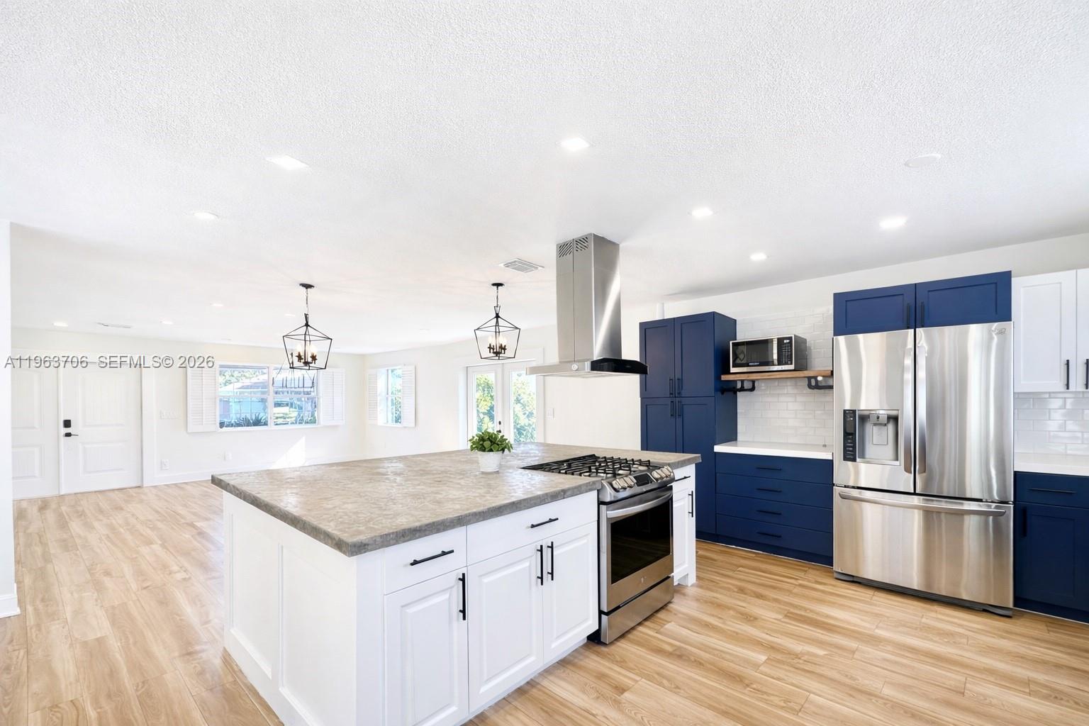 21970 Southwest 97th Court Cutler Bay, FL 33190 - Photo 5 of 23