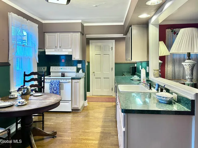 $399,000 | 148 Brunswick Road, Brunswick, NY 12180