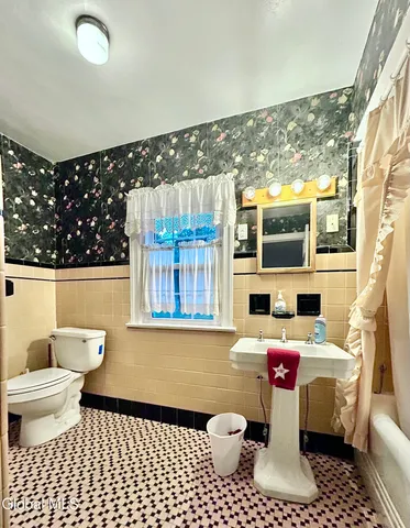 $399,000 | 148 Brunswick Road, Brunswick, NY 12180