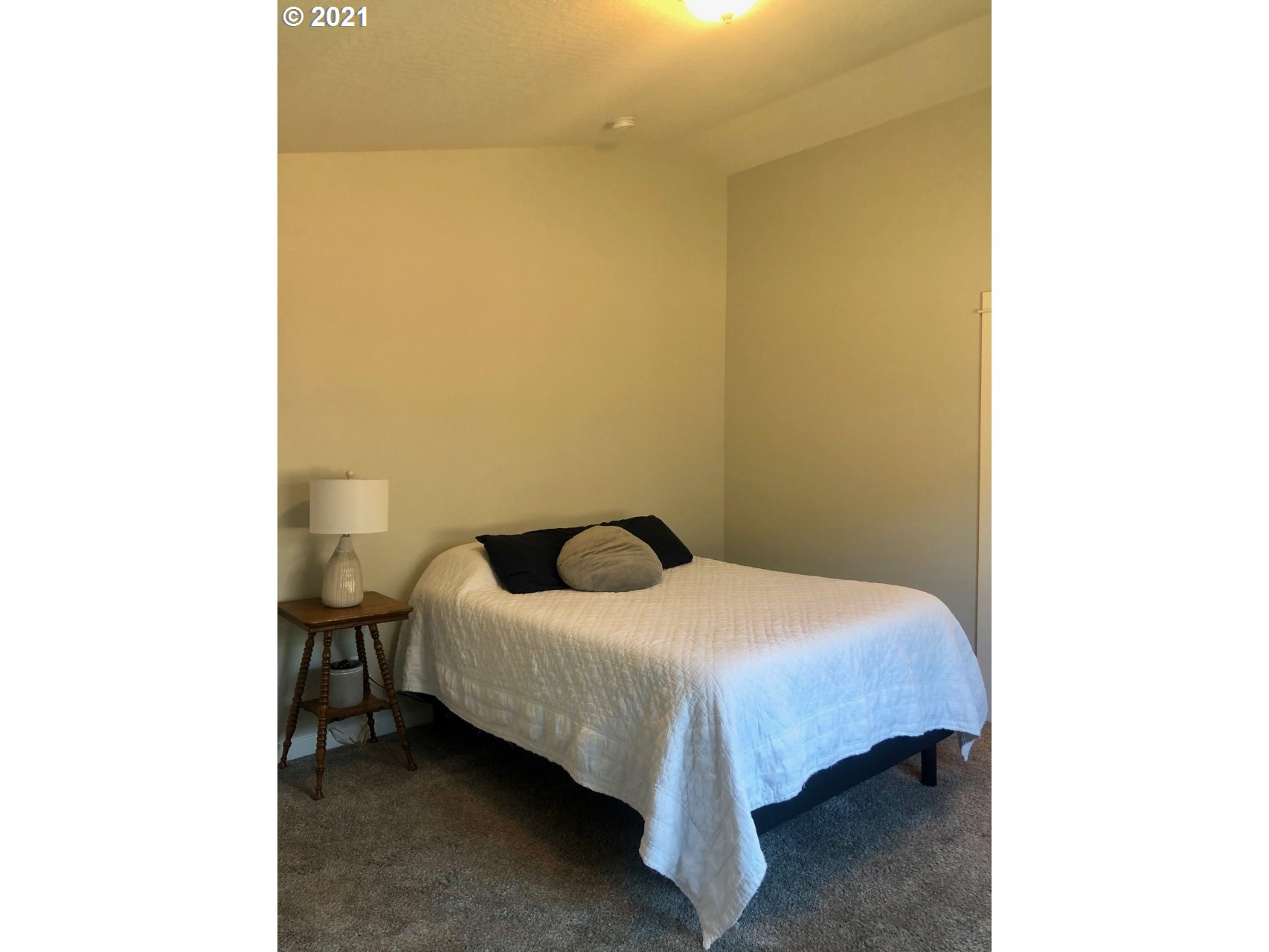 2184 South 59th Street Springfield, OR 97478 - Photo 8 of 22