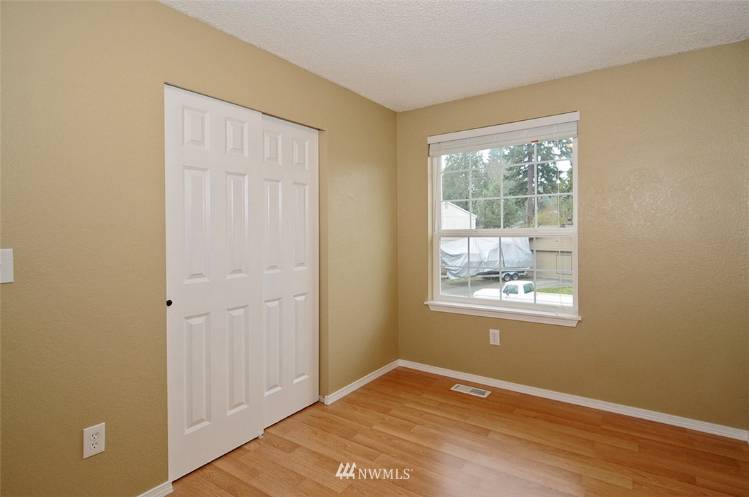 1808 225th Street Southeast Bothell, WA 98021 - Photo 9 of 15