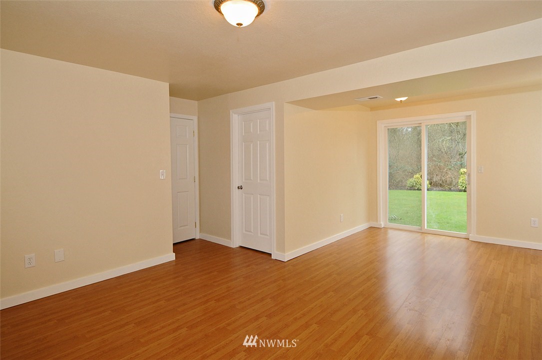 1808 225th Street Southeast Bothell, WA 98021 - Photo 10 of 15