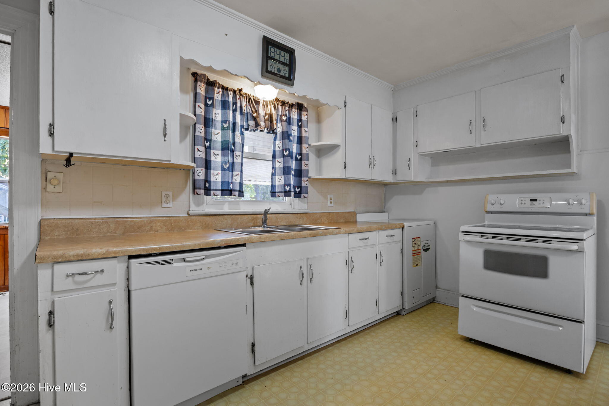 333 Fifth Street Ayden, NC 28513 - Photo 11 of 44 34-web-or-mls-IMG_0030