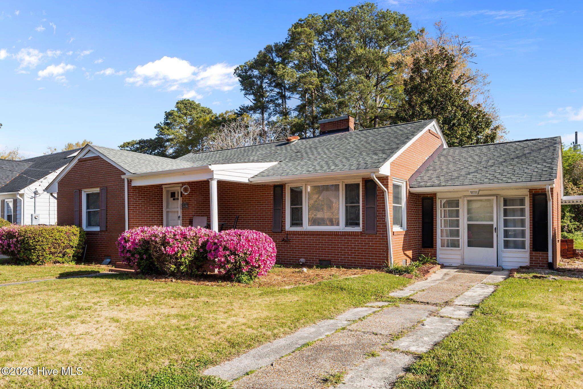 333 Fifth Street Ayden, NC 28513 - Photo 2 of 44 2-web-or-mls-IMG_0004