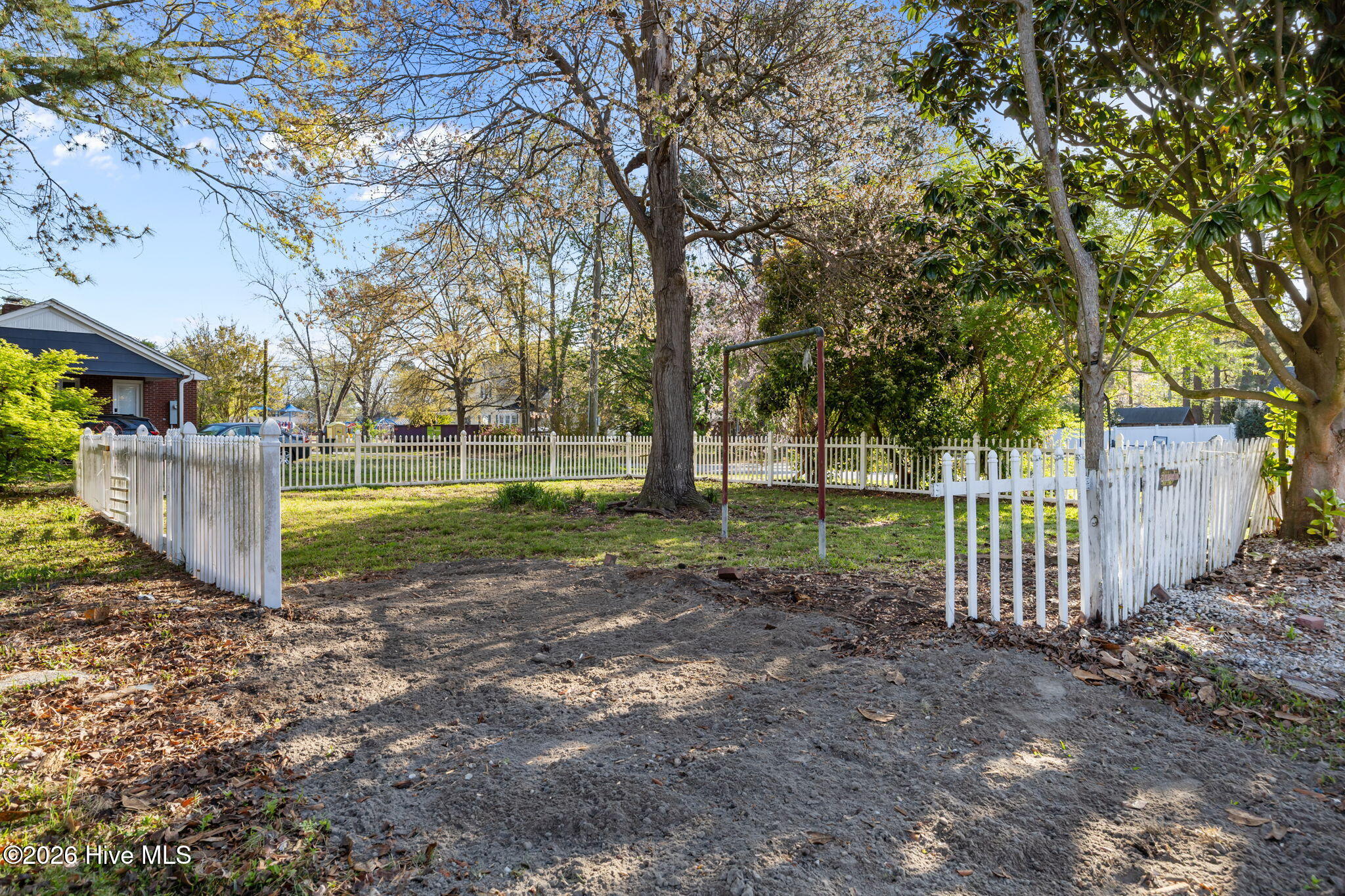 333 Fifth Street Ayden, NC 28513 - Photo 7 of 44 25-web-or-mls-IMG_0009 (1)