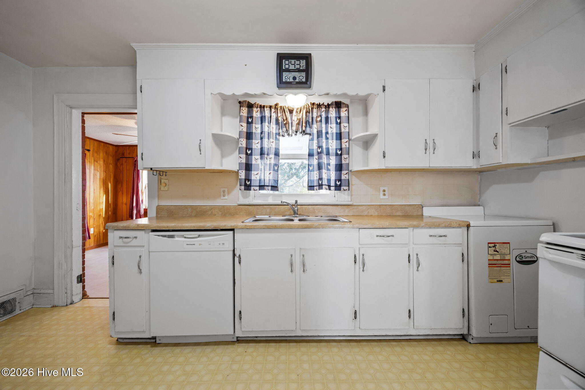 333 Fifth Street Ayden, NC 28513 - Photo 10 of 44 33-web-or-mls-IMG_0027