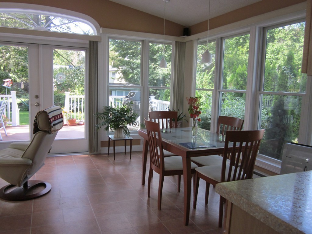 190 Gillette Avenue Springfield, MA 01118 - Photo 12 of 19