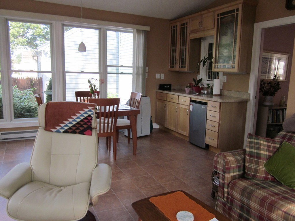 190 Gillette Avenue Springfield, MA 01118 - Photo 10 of 19