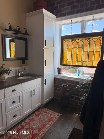 $949,000 | 301-302 South Water Street, Elizabeth City, NC 27909