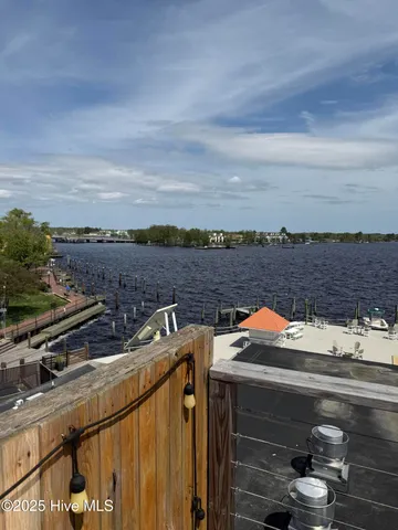 $949,000 | 301-302 South Water Street, Elizabeth City, NC 27909