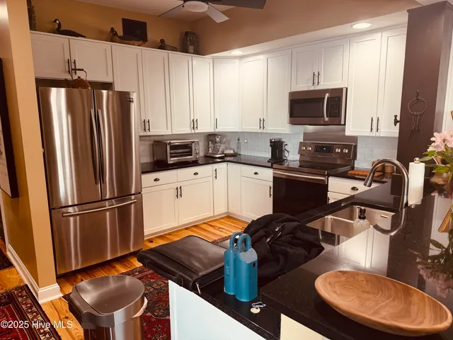 $949,000 | 301-302 South Water Street, Elizabeth City, NC 27909