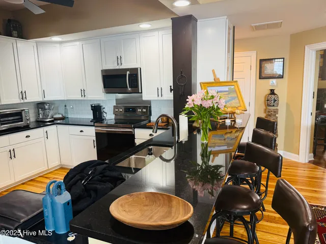 $949,000 | 301-302 South Water Street, Elizabeth City, NC 27909