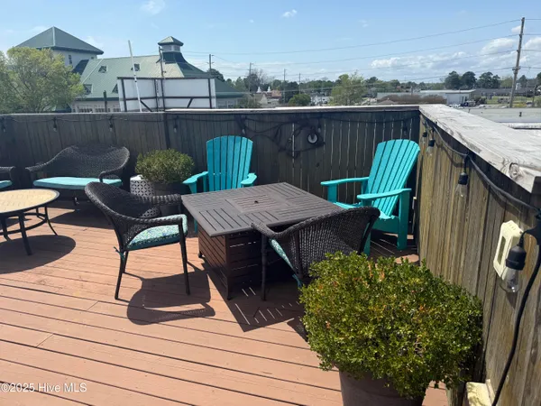 $949,000 | 301-302 South Water Street, Elizabeth City, NC 27909