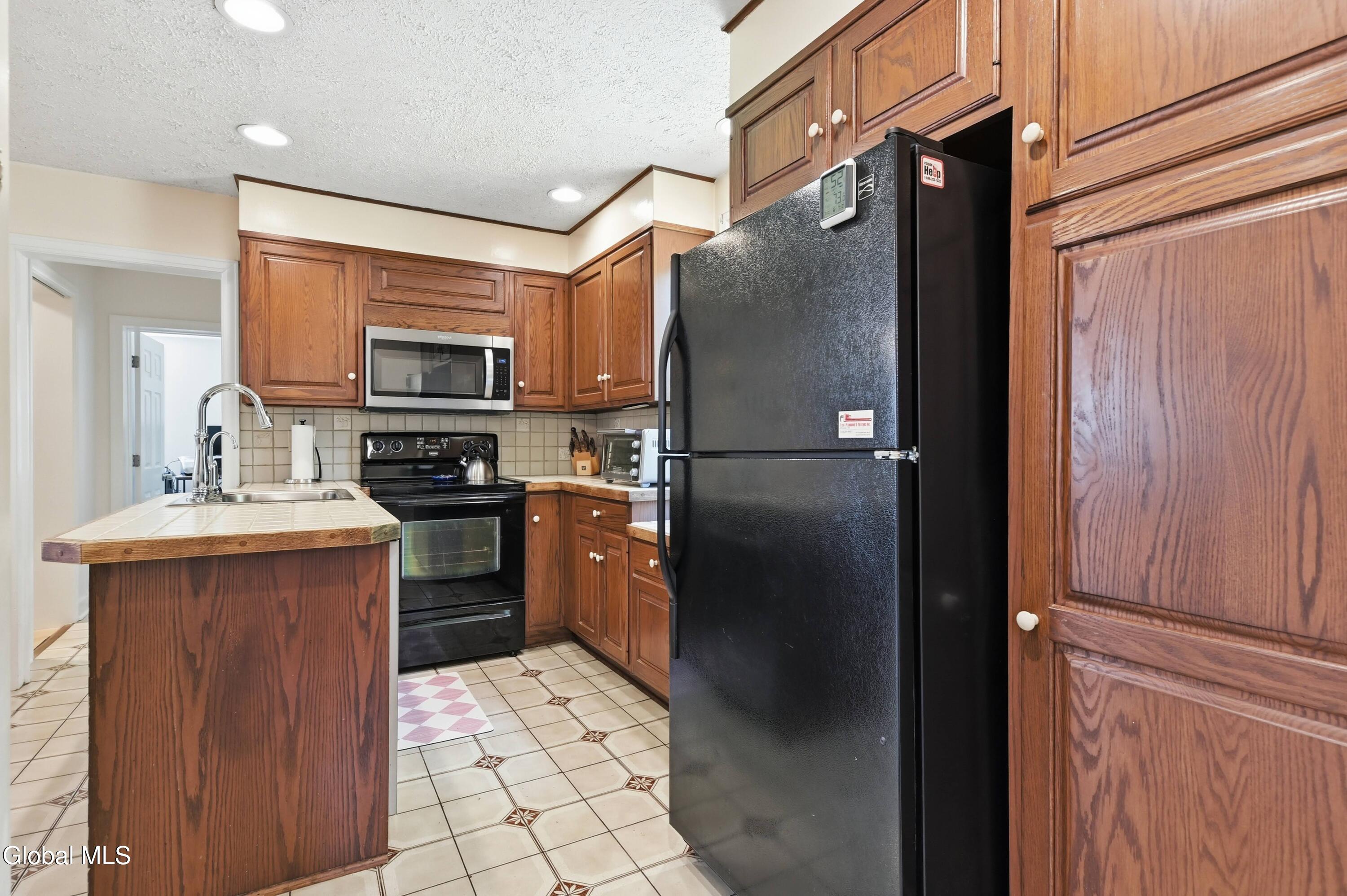 287 Thais Road Sand Lake, NY 12018 - Photo 18 of 57 287-Thais_014