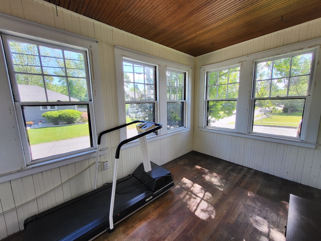 36 Bay State Road Reading, MA 01867 - Photo 2 of 9 Gallery Image 2