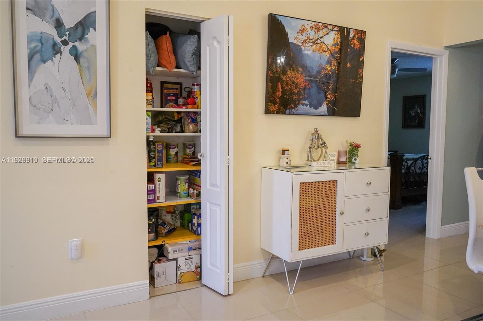 19907 Northwest 67th Court Hialeah, FL 33015 - Photo 12 of 53