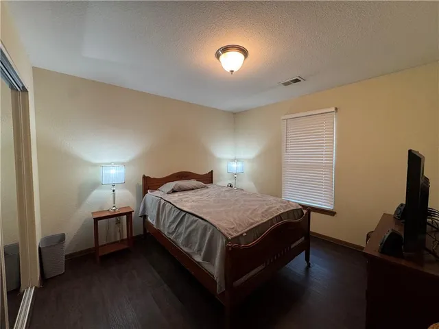 $183,000 | 18342 East US Highway 24, Independence, MO 64056