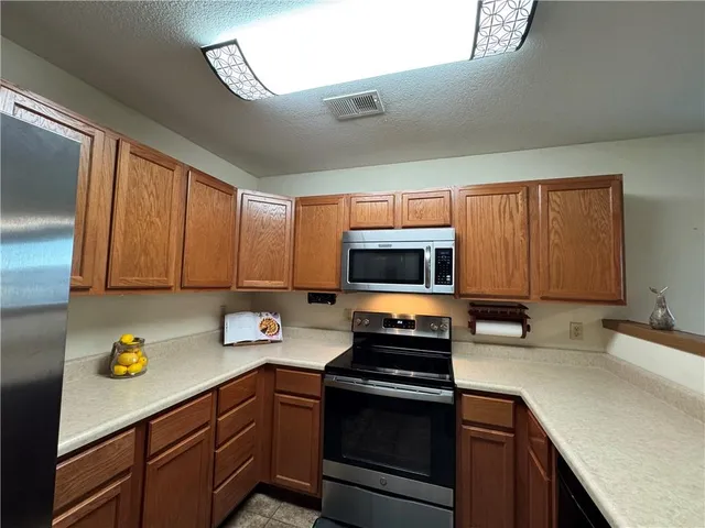 $183,000 | 18342 East US Highway 24, Independence, MO 64056