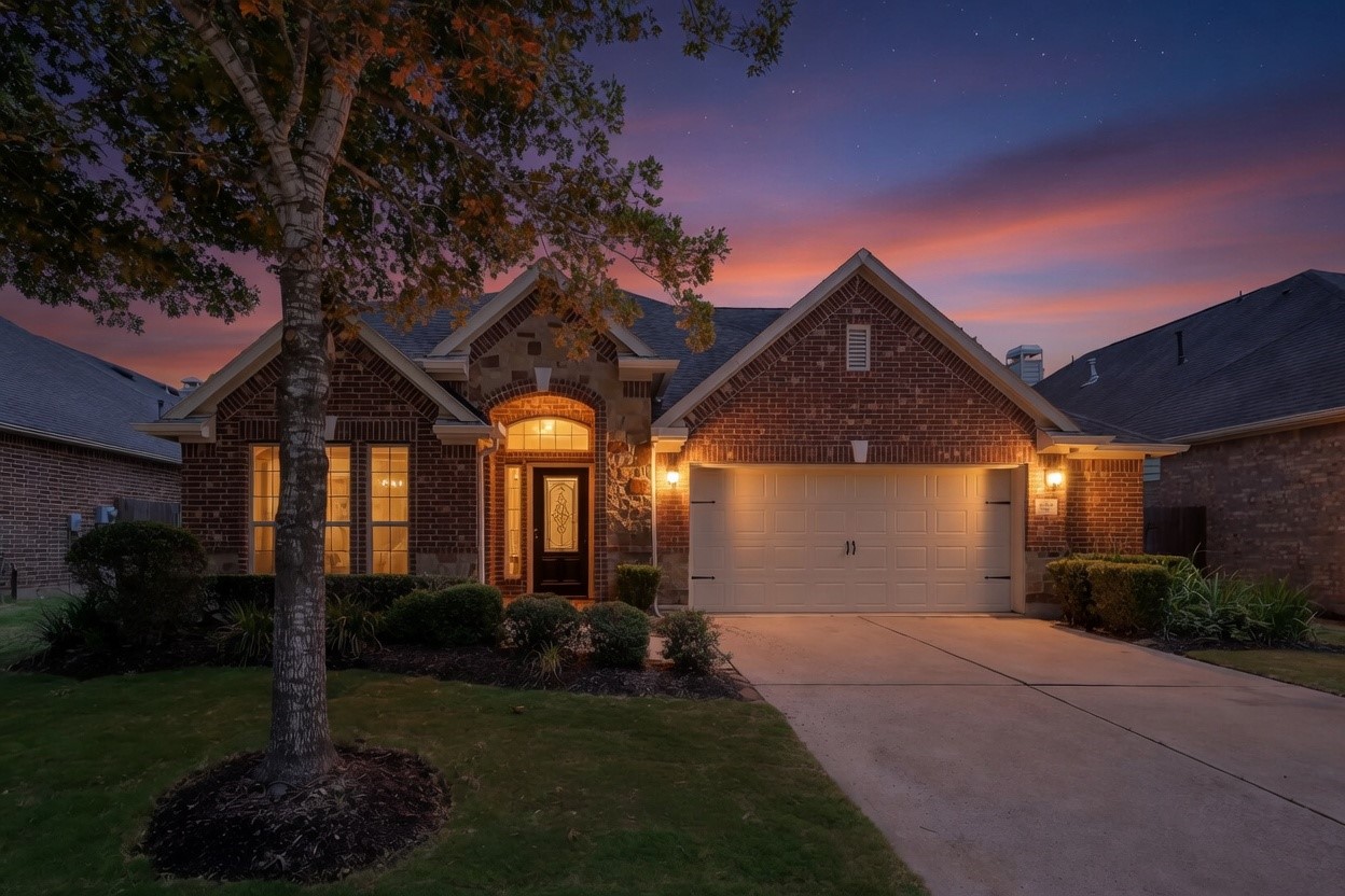 17223 Rookery Court Conroe, TX 77385 - Photo 2 of 45 Welcome home to 17223 Rookery Court!