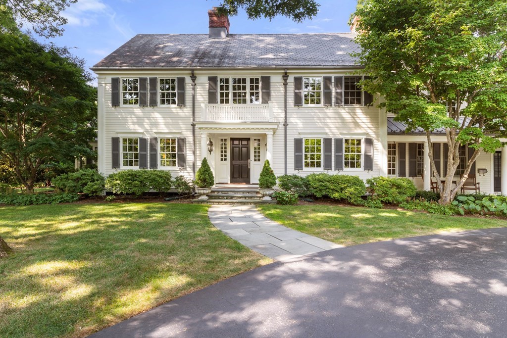 102 Old Colony Road Wellesley, MA 02481 - Photo 2 of 28
