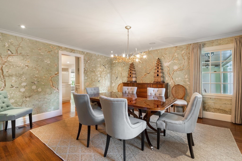 102 Old Colony Road Wellesley, MA 02481 - Photo 8 of 28