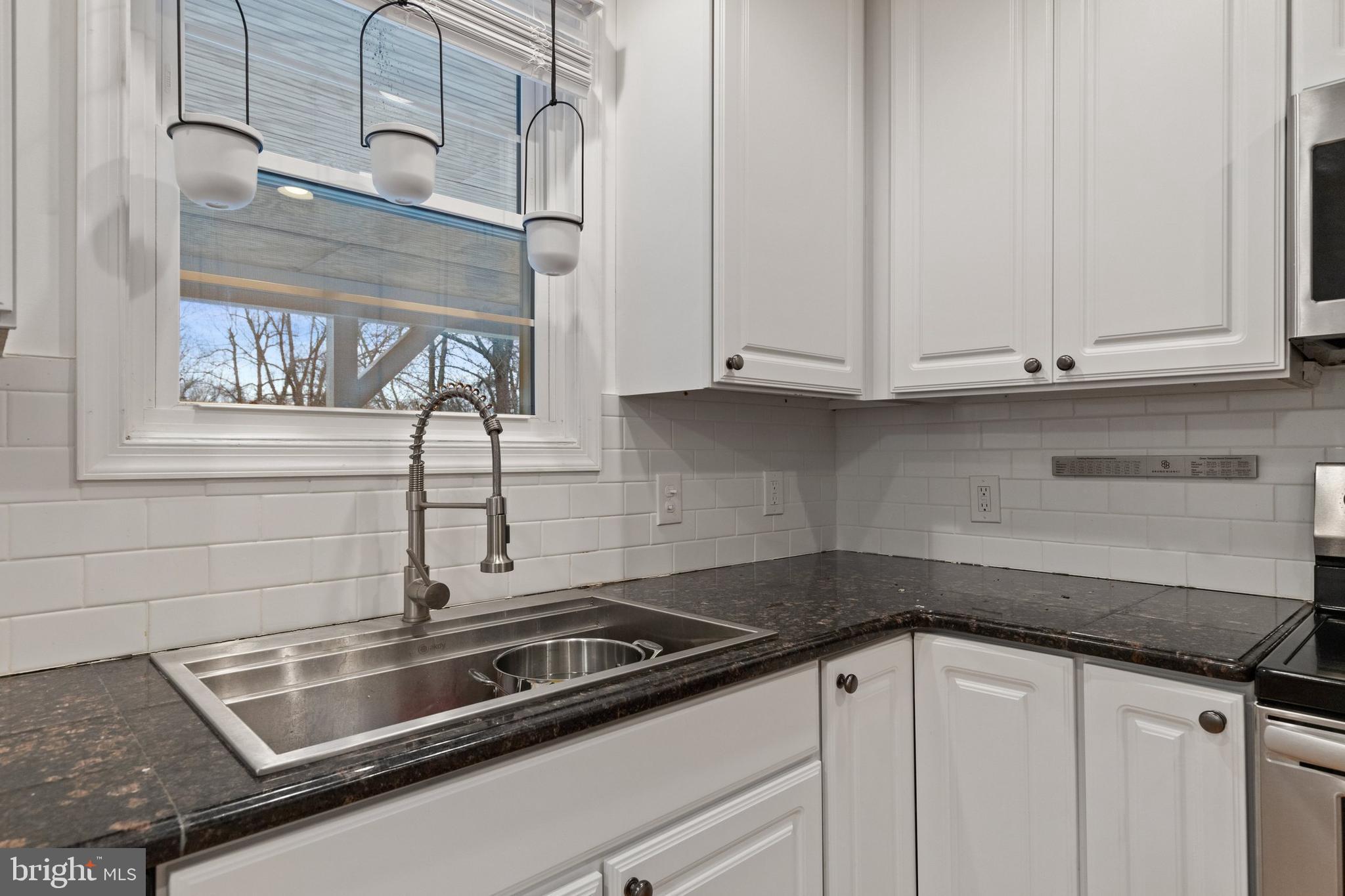 8409 Leaf Road Alexandria, VA 22309 - Photo 12 of 36 Gallery Image 12