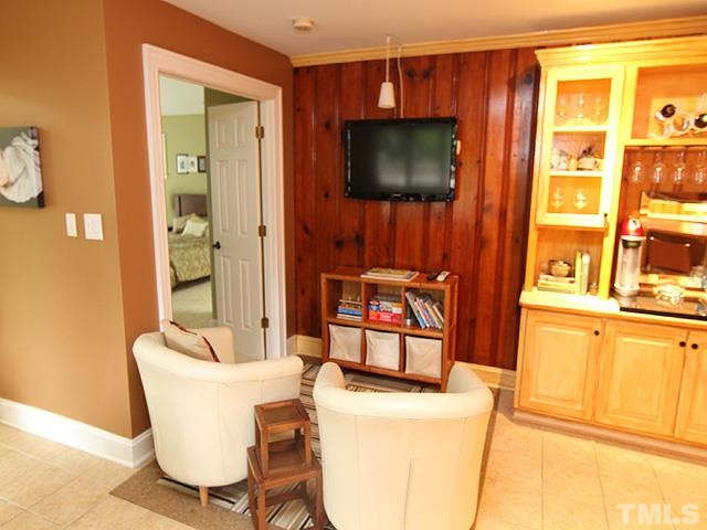 608 Rosemont Avenue Raleigh, NC 27607 - Photo 9 of 24