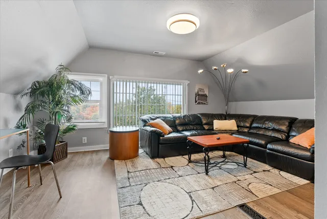 $499,900 | 600 West Garfield Avenue, Unit 602, Milwaukee, WI 53212