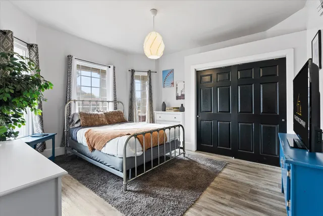 $499,900 | 600 West Garfield Avenue, Unit 602, Milwaukee, WI 53212