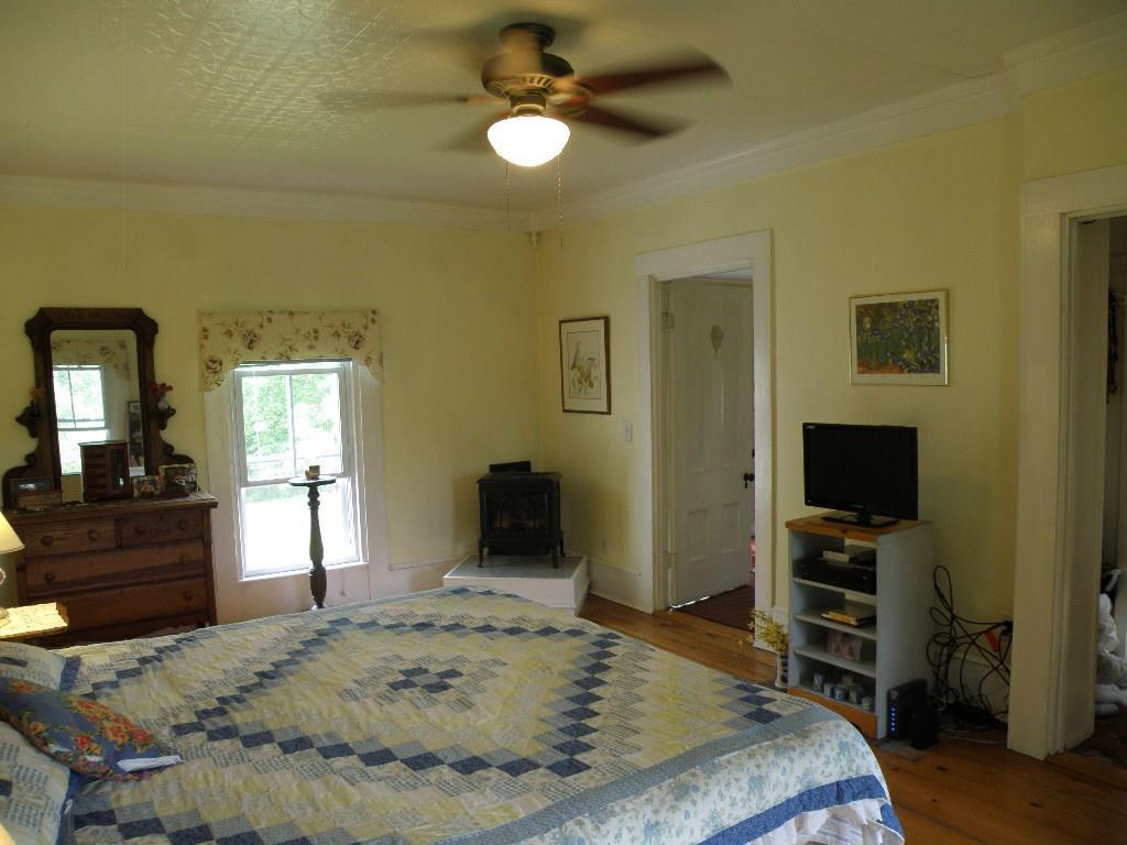 197 Tannery Loop Ellsworth, ME 04605 - Photo 17 of 34 2nd flr MBR suite is just lovely